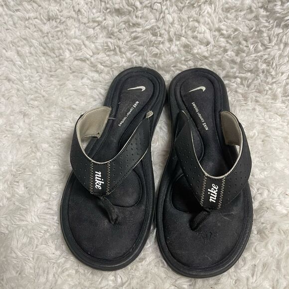 Nike comfort Footbed Black & white thong sandals SZ9 - Picture 1 of 9